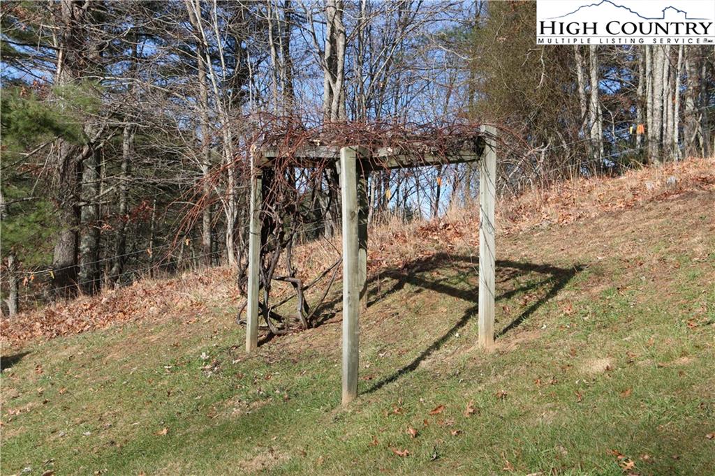 256 Clifton Road Crumpler, NC 28617 - Photo 23 of 28 Gallery Image 23