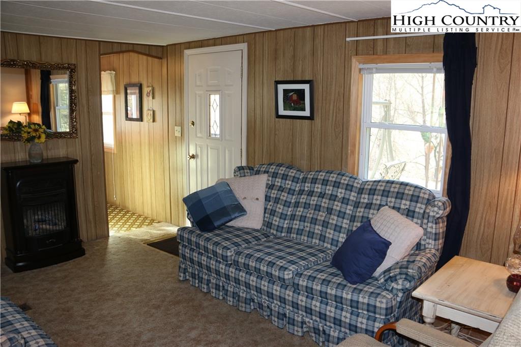 256 Clifton Road Crumpler, NC 28617 - Photo 8 of 28 Gallery Image 8