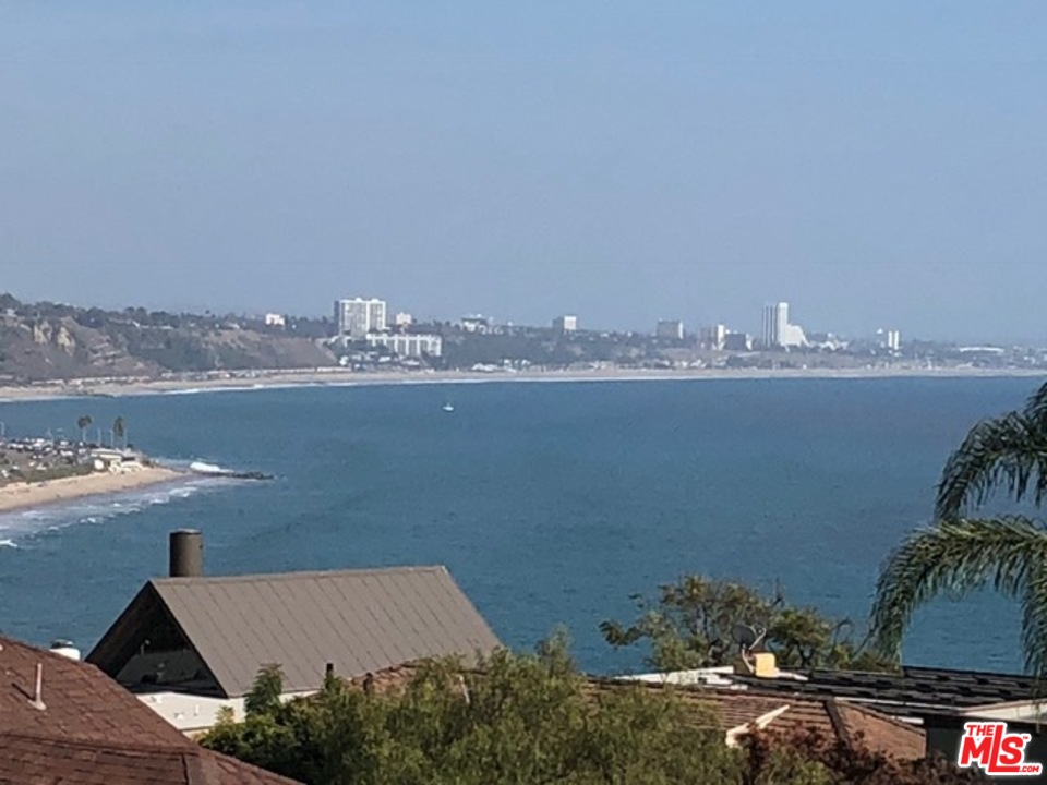 18420 Wakecrest Drive Malibu, CA 90265 - Photo 1 of 26