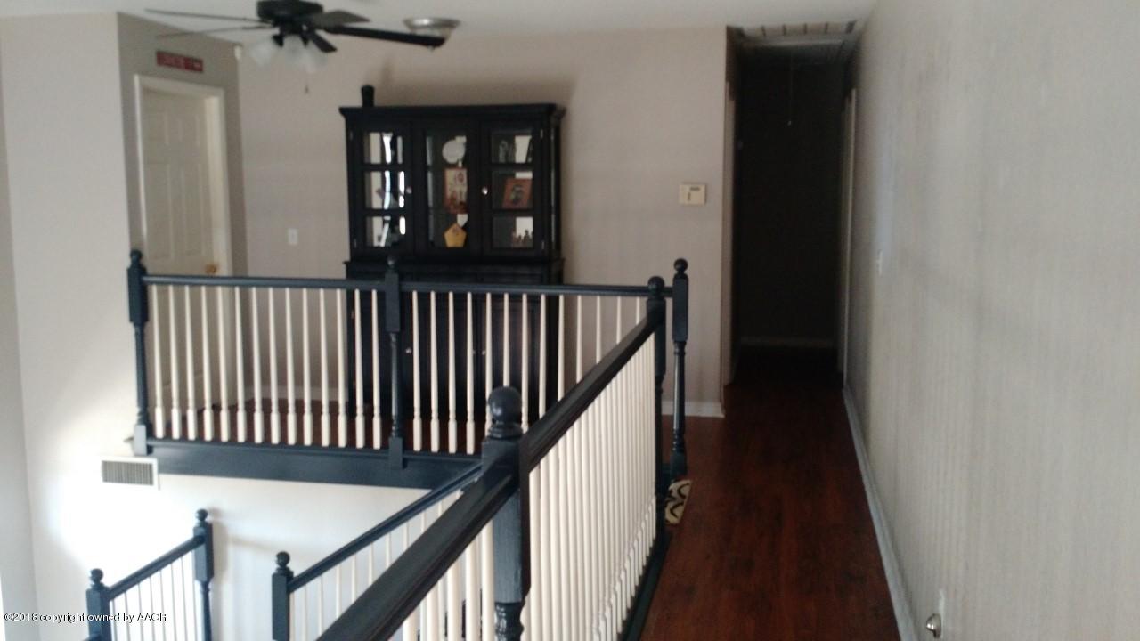 10810 Arlie Road Amarillo, TX 79108 - Photo 13 of 20 Arlie upstairs landing