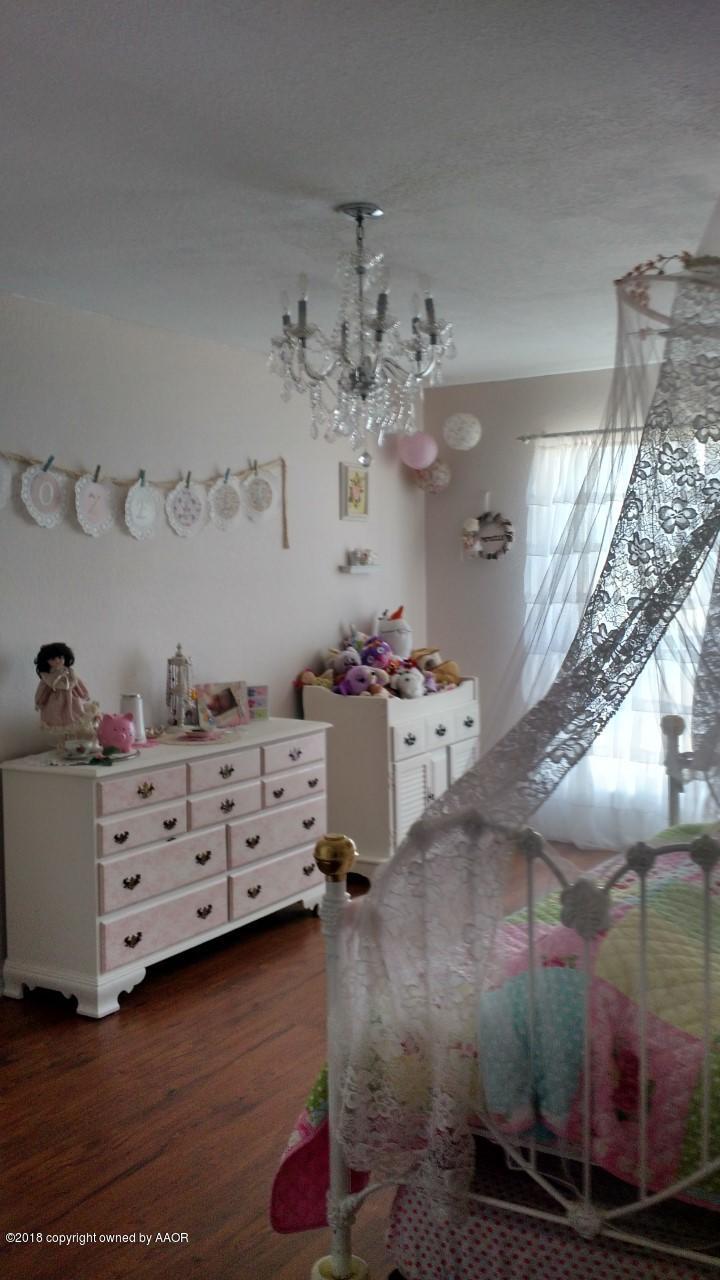 10810 Arlie Road Amarillo, TX 79108 - Photo 15 of 20 Arlie little girls room