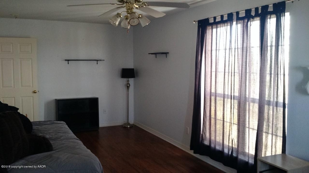 10810 Arlie Road Amarillo, TX 79108 - Photo 9 of 20 Arlie bedroom