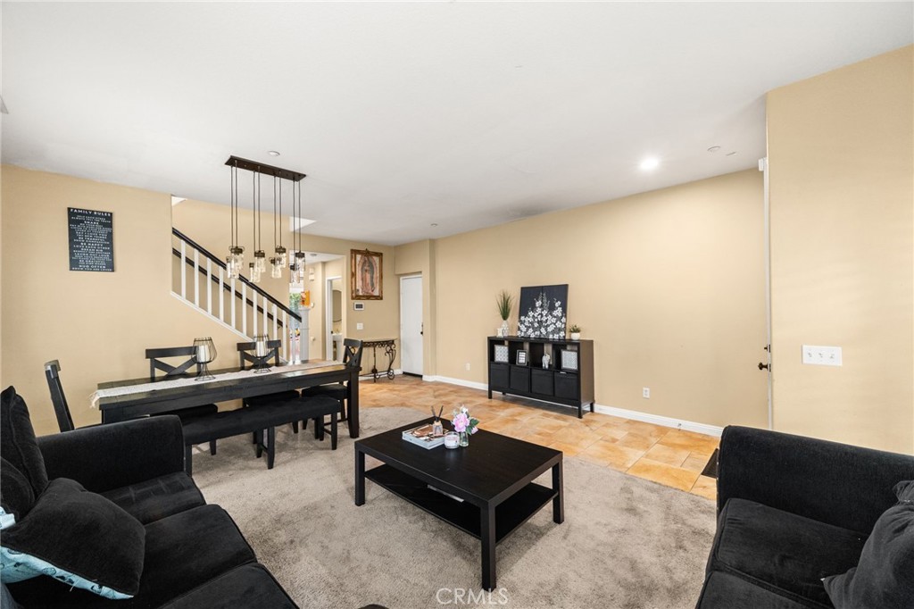 4065 Garvey Way Riverside, CA 92501 - Photo 9 of 43