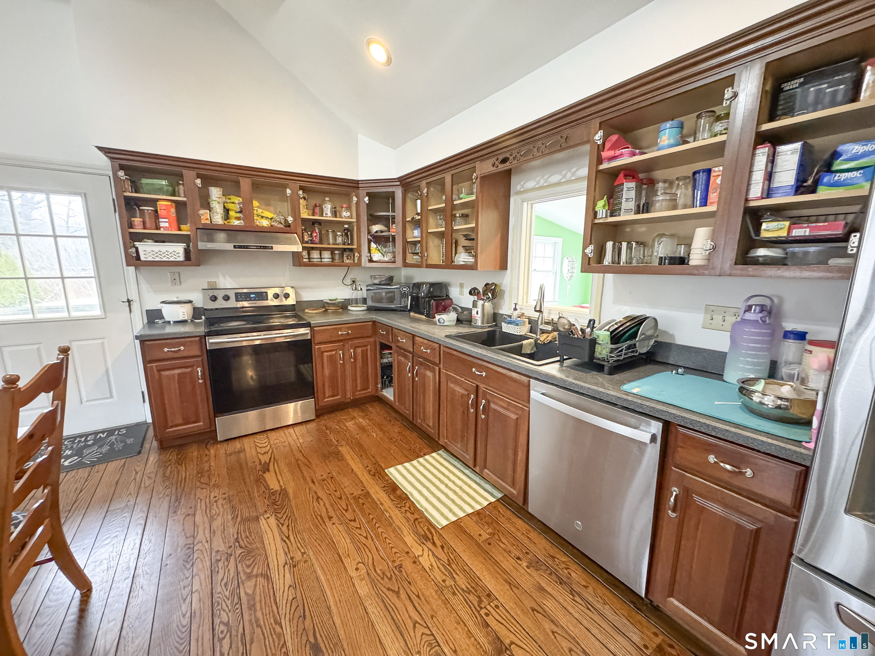 207 Stadley Rough Road Danbury, CT 06811 - Photo 13 of 29