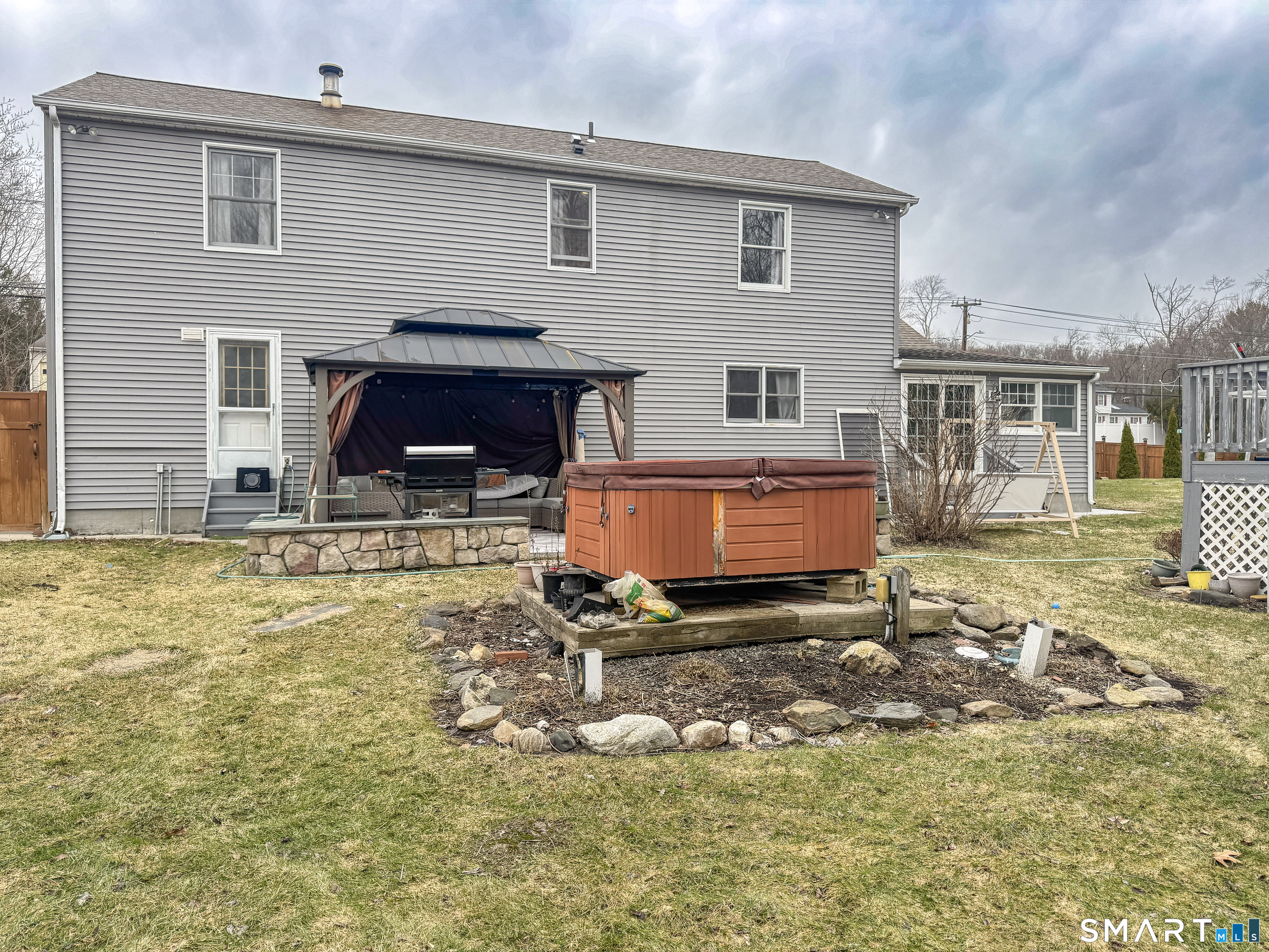 207 Stadley Rough Road Danbury, CT 06811 - Photo 7 of 29