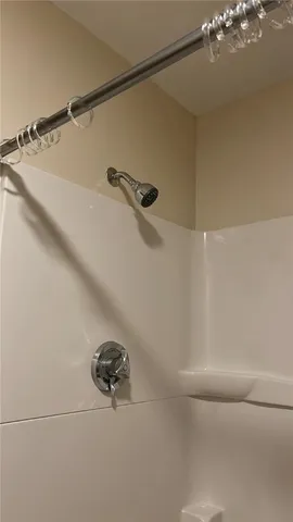 $1,900 | 176 Child Street, Warren, RI 02885