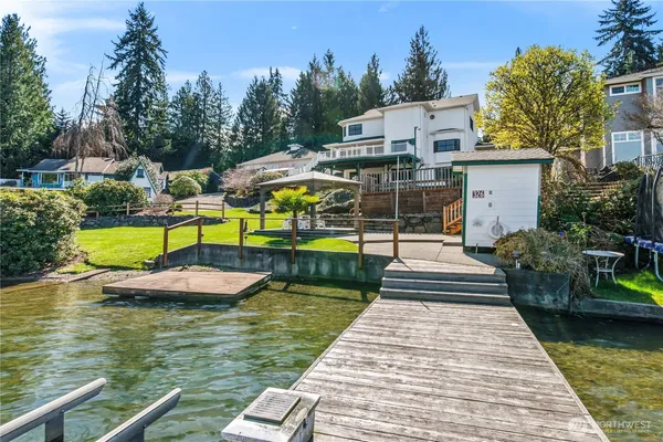 $1,598,000 | 4217 Lakeridge Drive East, Lake Tapps, WA 98391
