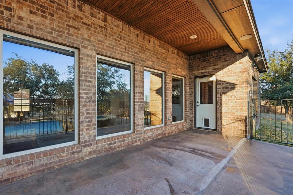 109 Benton Tuscola, TX 79562 - Photo 31 of 40 a view of a porch with a table and chairs