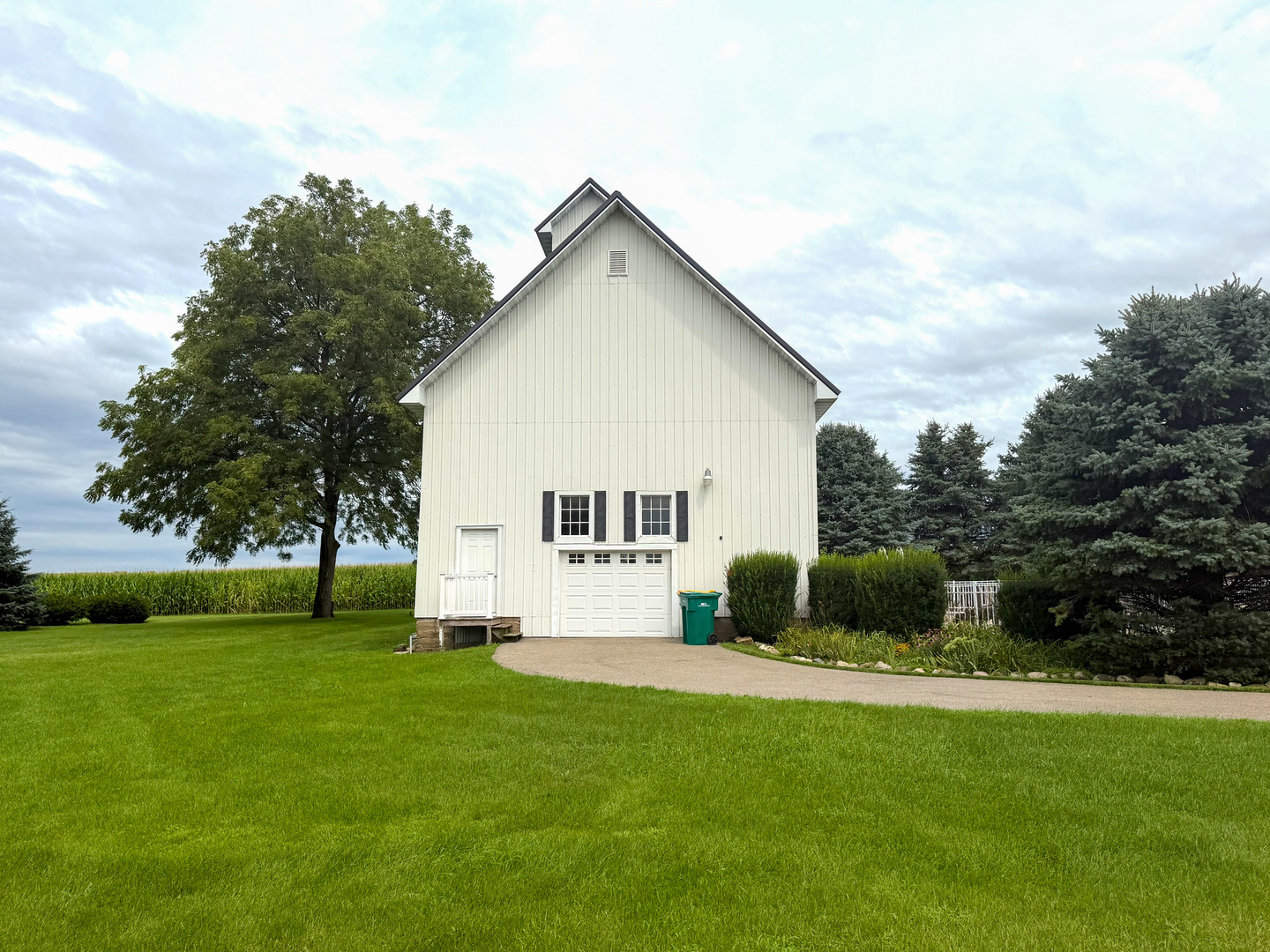 19445 Shabbona Road Malta, IL 60150 - Photo 34 of 41 Gallery Image 34