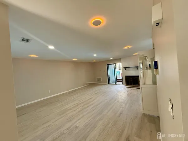 $2,490 | 1502 Bromley Estate, Clementon, NJ 08021