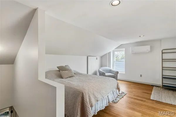 $359,000 | 2011 Victor Street, St. Louis, MO 63104