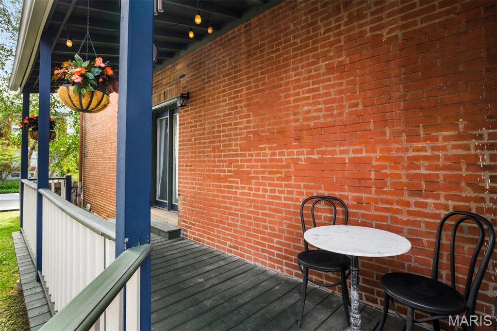 2011 Victor Street St. Louis, MO 63104 - Photo 34 of 41