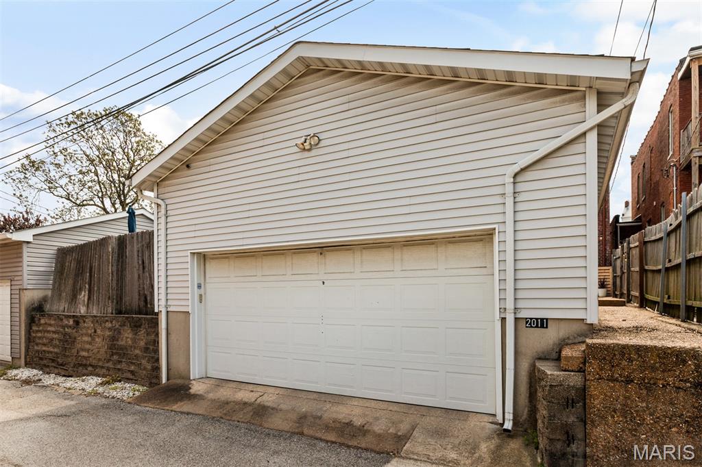 2011 Victor Street St. Louis, MO 63104 - Photo 40 of 41