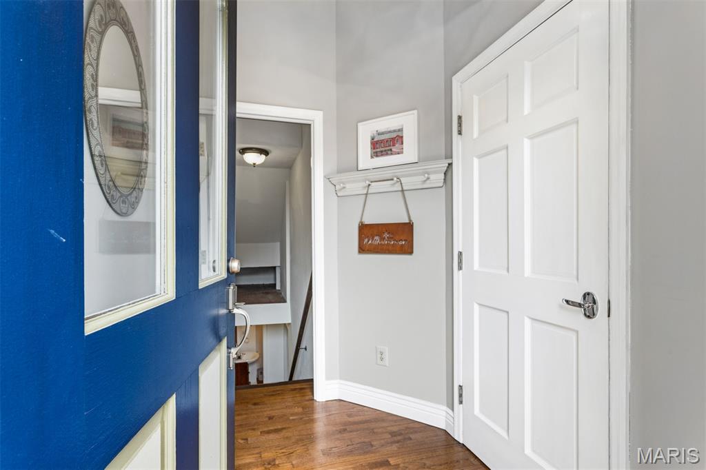 2011 Victor Street St. Louis, MO 63104 - Photo 4 of 41