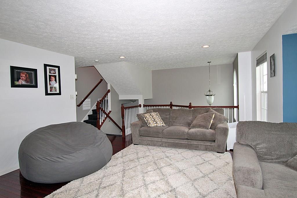 236 Maple Ridge Drive Canonsburg, PA 15317 - Photo 3 of 22 Gallery Image 3