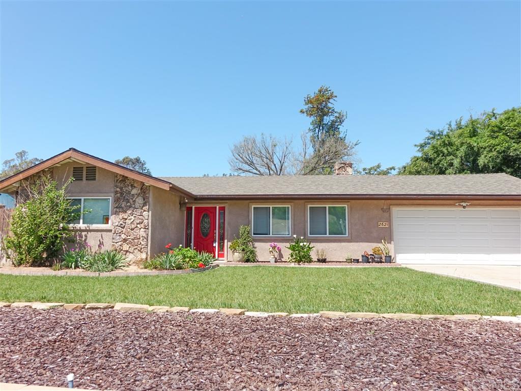 2621 Buena Rosa Fallbrook, CA 92028 - Photo 3 of 21