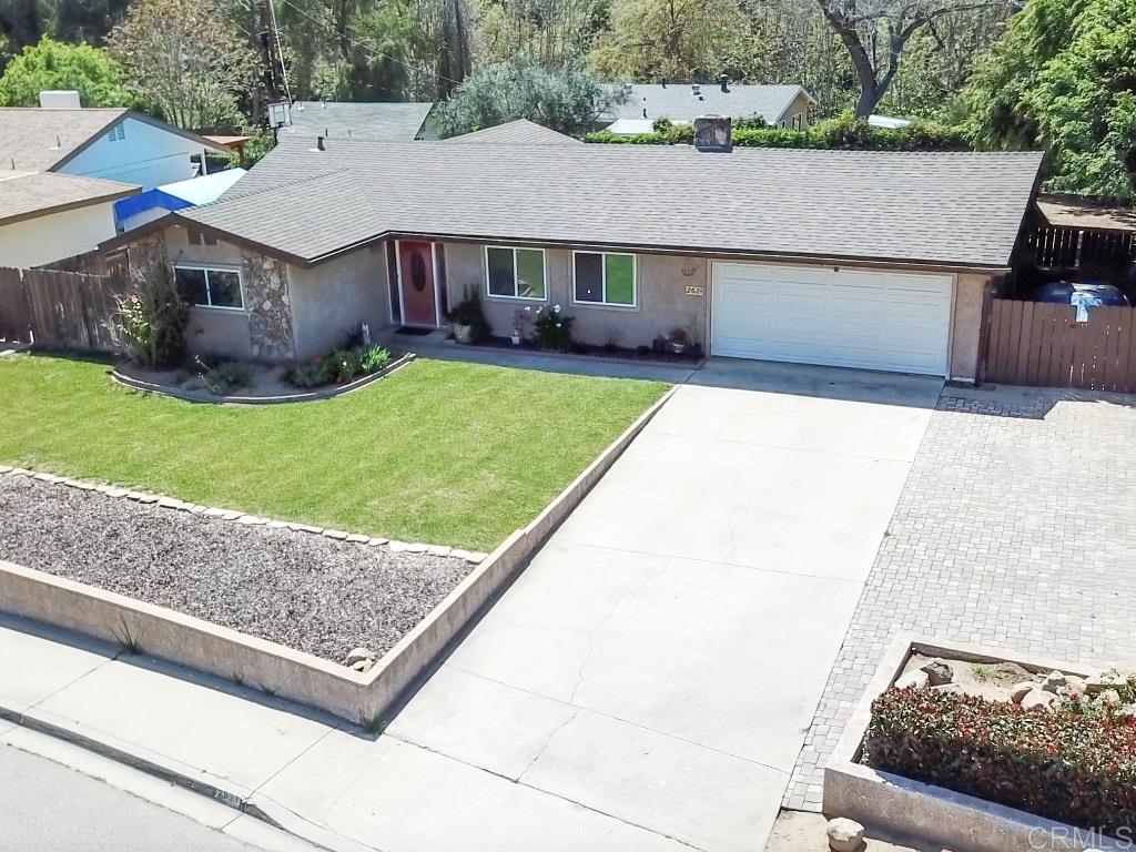 2621 Buena Rosa Fallbrook, CA 92028 - Photo 4 of 21