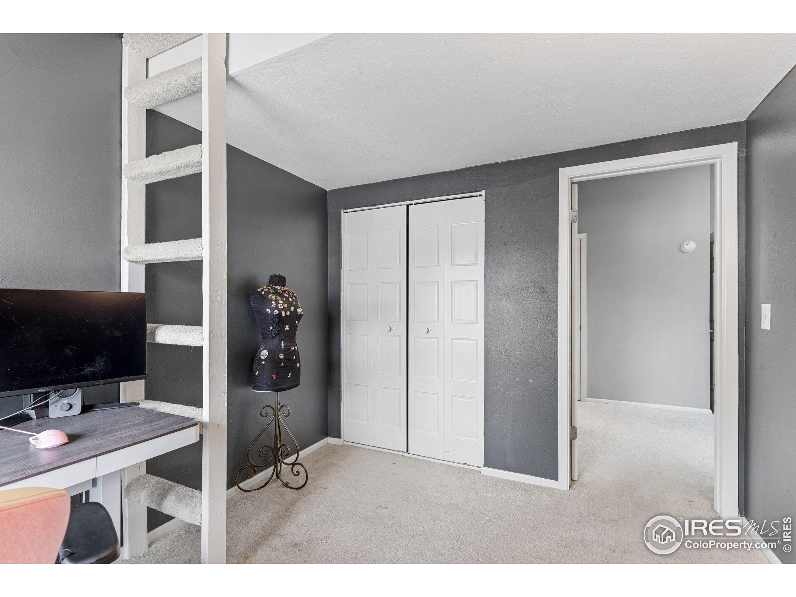 4216 East Maplewood Way Centennial, CO 80121 - Photo 31 of 43