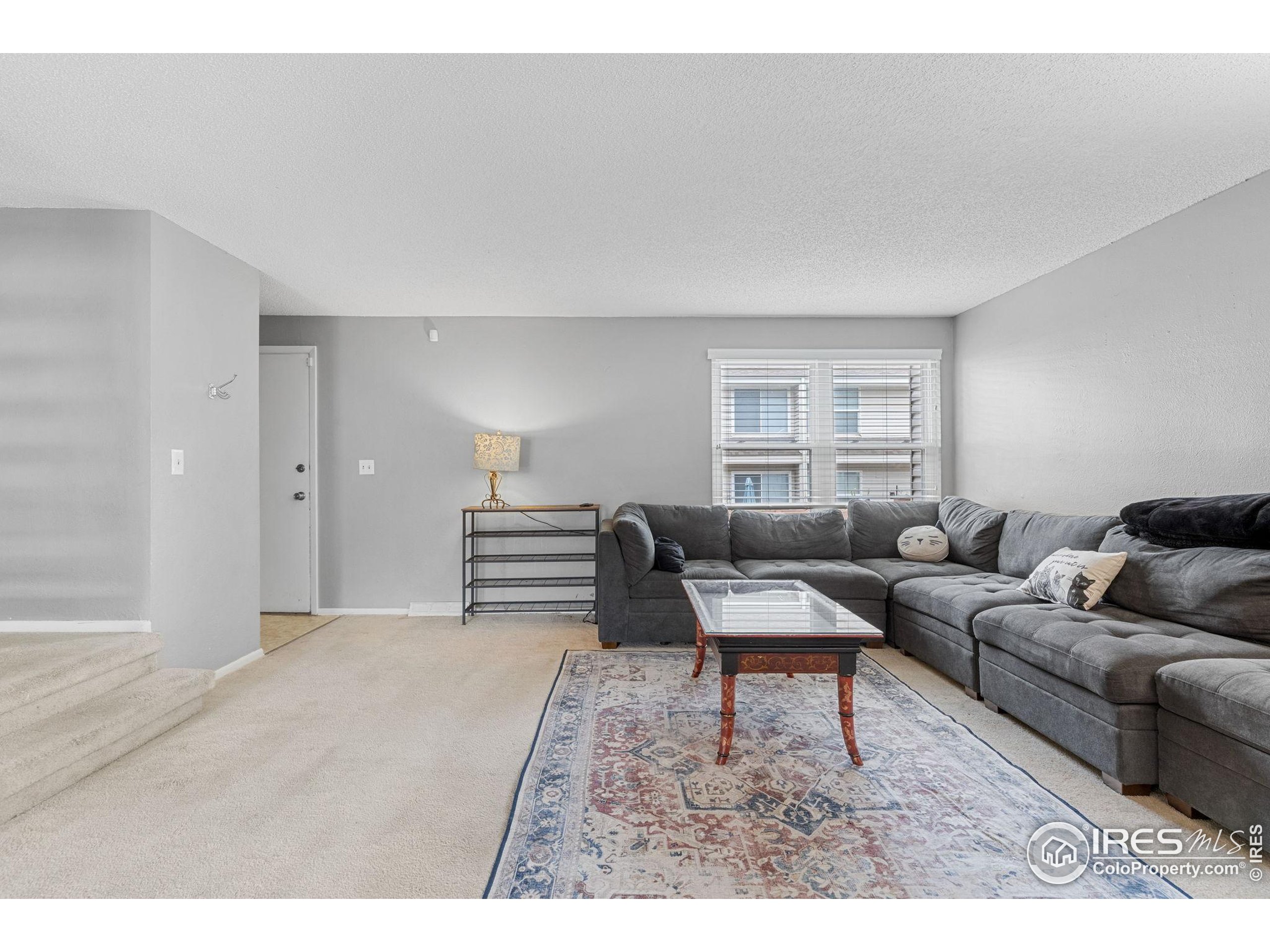 4216 East Maplewood Way Centennial, CO 80121 - Photo 7 of 43