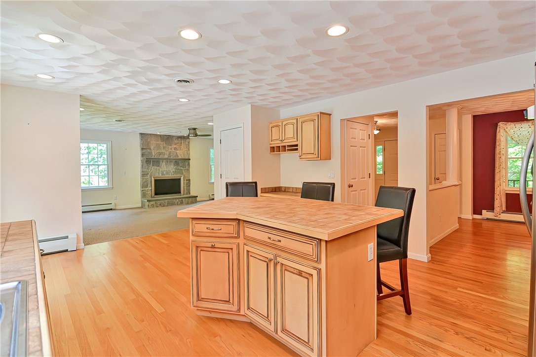 488 Log Road Smithfield, RI 02917 - Photo 17 of 48