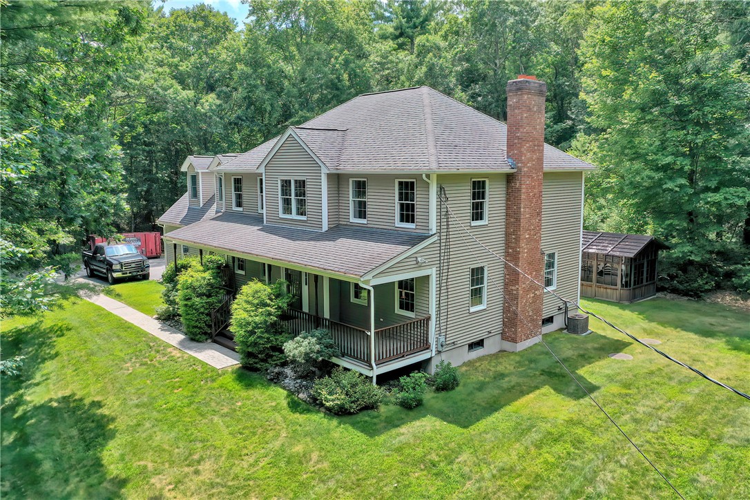 488 Log Road Smithfield, RI 02917 - Photo 7 of 48