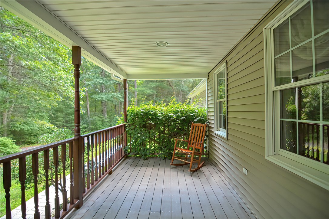 488 Log Road Smithfield, RI 02917 - Photo 9 of 48