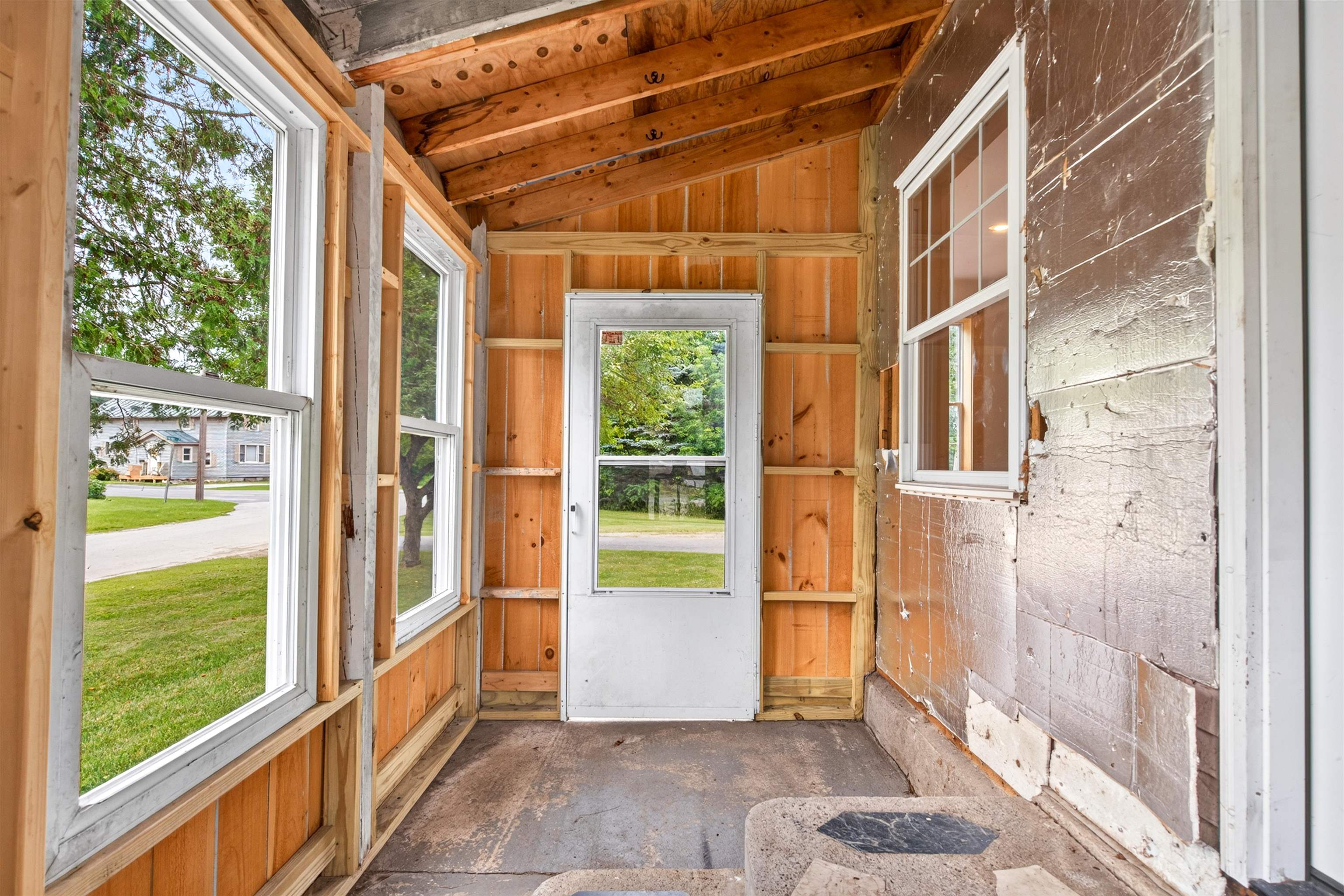 2 Willow Street Proctor, VT 05765 - Photo 5 of 48