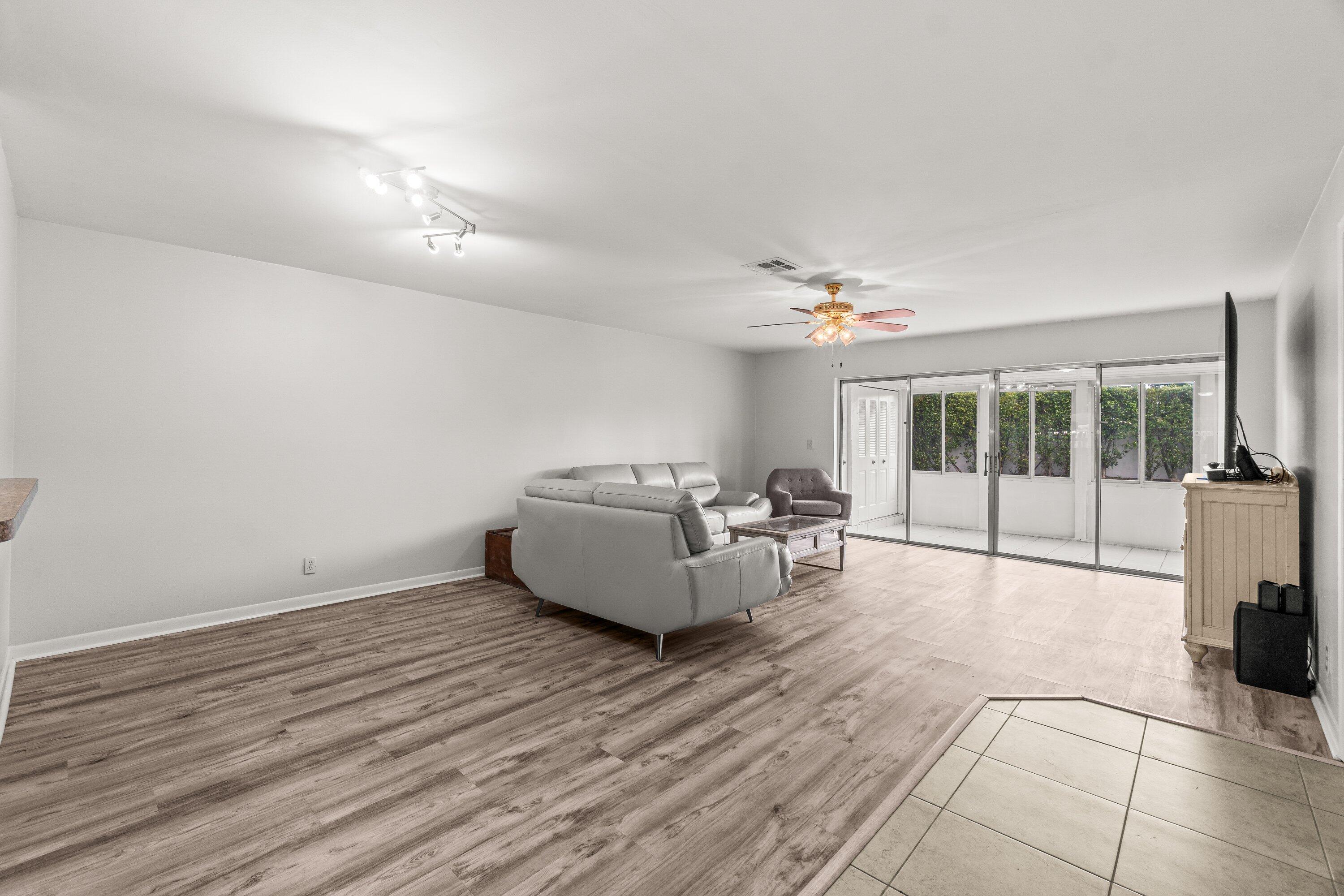 5074 Privet Place, Unit B Delray Beach, FL 33484 - Photo 8 of 43 015-5074PrivetPlace-B-DelrayBeach-FL-334