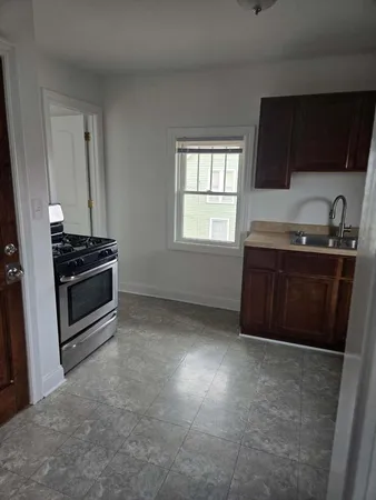 $1,450 | 417 North Main Street, Algonquin, IL 60102