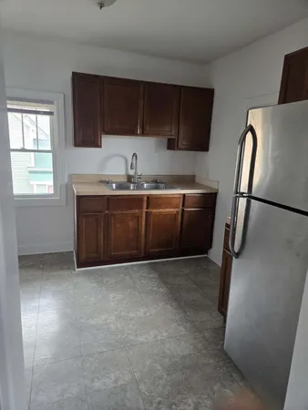 $1,450 | 417 North Main Street, Algonquin, IL 60102