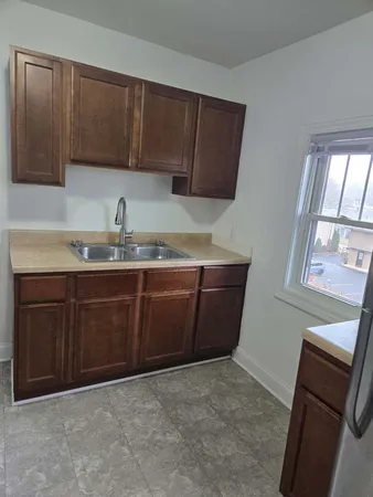 $1,450 | 417 North Main Street, Algonquin, IL 60102