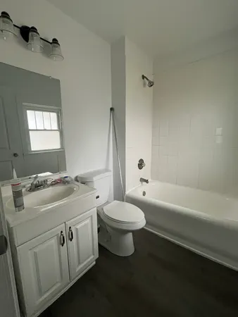 $1,450 | 417 North Main Street, Algonquin, IL 60102