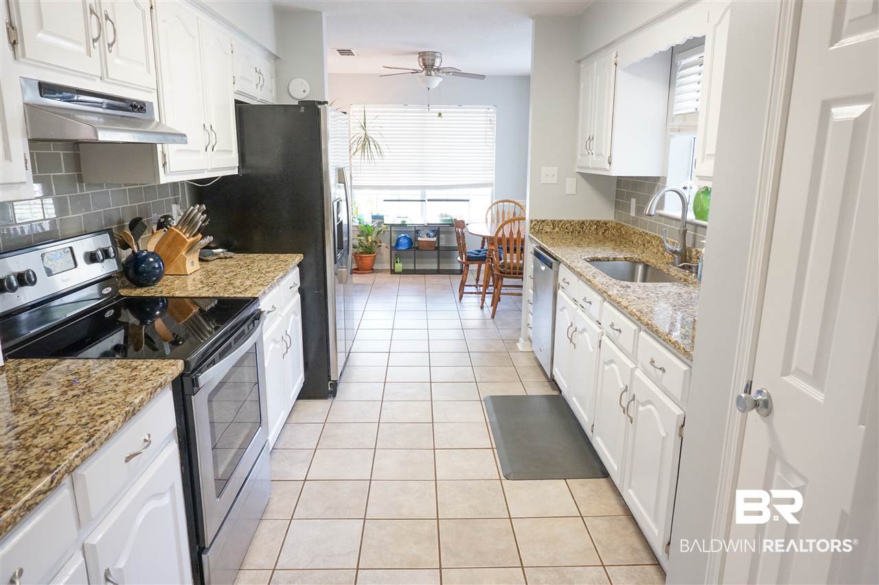 3229 Autumn Ridge Drive West Mobile, AL 36695 - Photo 4 of 21