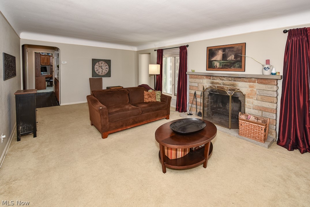 30749 Jackson Road Chagrin Falls, OH 44022 - Photo 6 of 29 Front living room with wood burning fire place