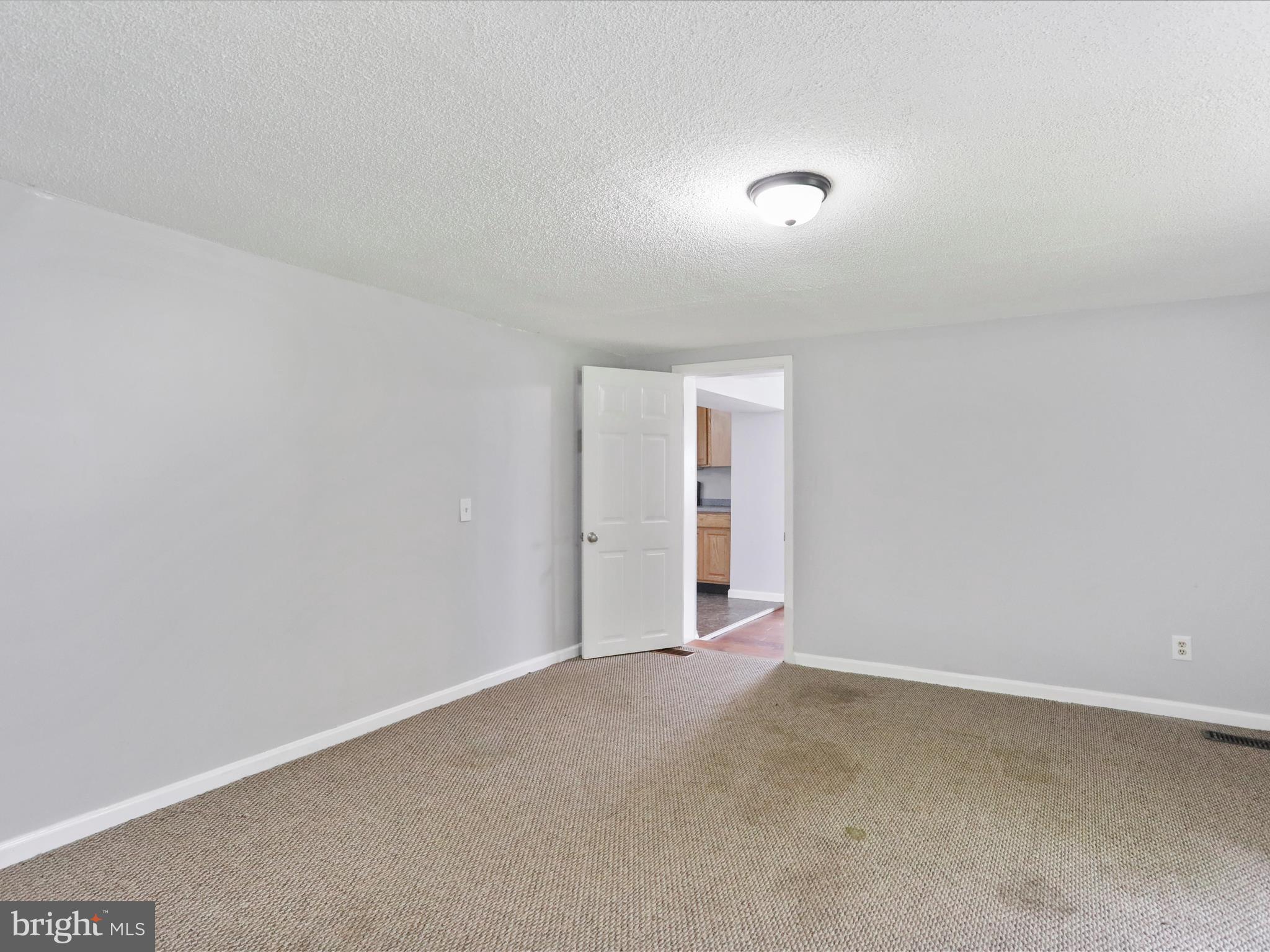 12188 Old Rte 16 Waynesboro, PA 17268 - Photo 11 of 36 Gallery Image 11