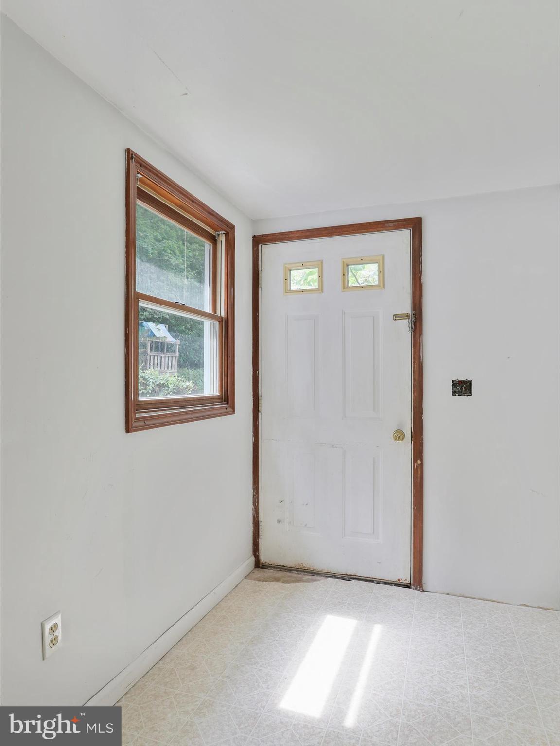 12188 Old Rte 16 Waynesboro, PA 17268 - Photo 25 of 36 Gallery Image 25