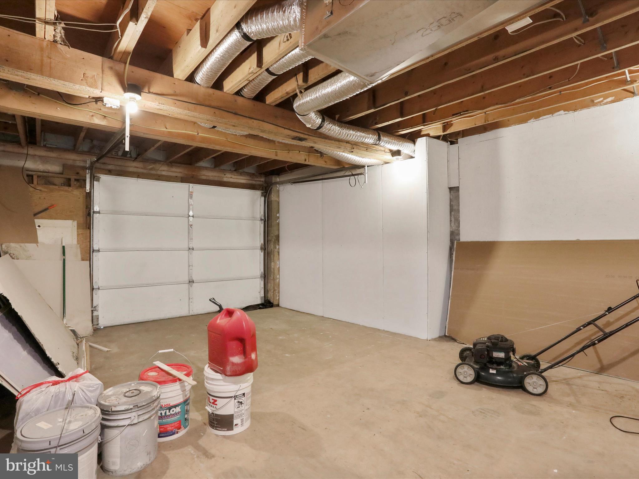 12188 Old Rte 16 Waynesboro, PA 17268 - Photo 27 of 36 Gallery Image 27