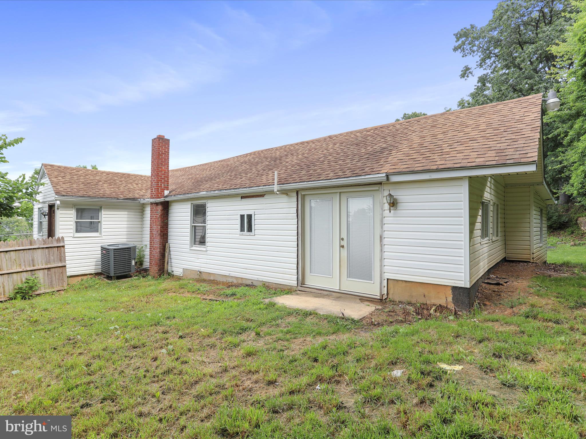 12188 Old Rte 16 Waynesboro, PA 17268 - Photo 7 of 36 Gallery Image 7