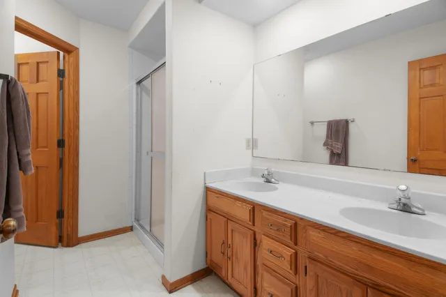 $600,000 | 4512 Williston Road, Minnetonka, MN 55345