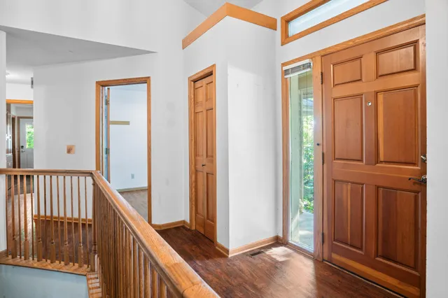 $600,000 | 4512 Williston Road, Minnetonka, MN 55345