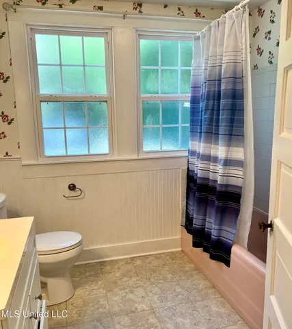 $1,800 | 436 State Street, Bay St. Louis, MS 39520