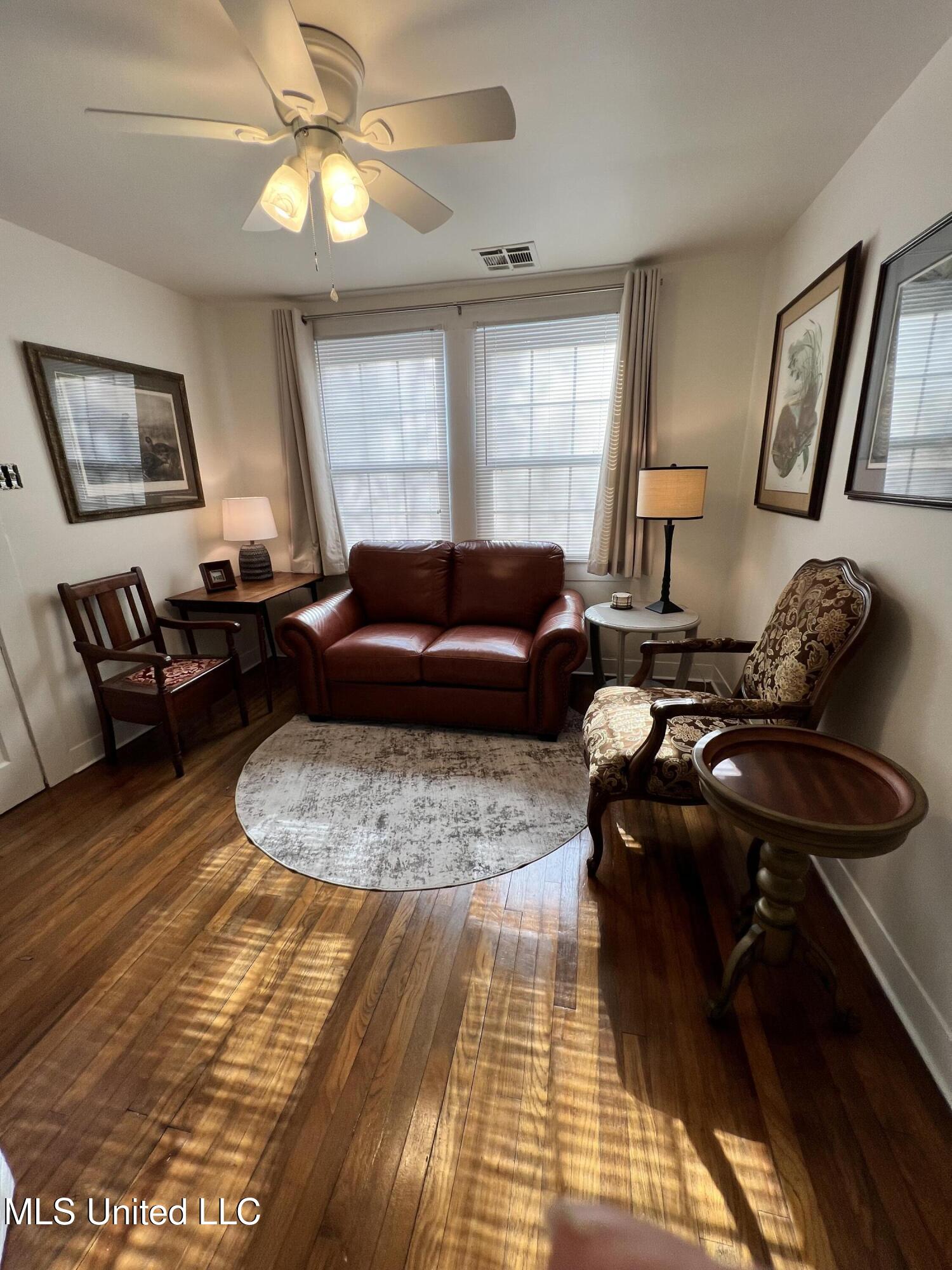 436 State Street Bay St. Louis, MS 39520 - Photo 2 of 26 IMG_3876