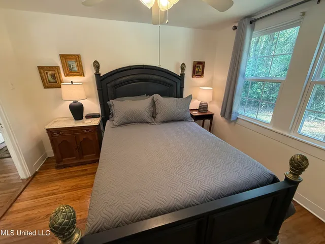 $1,800 | 436 State Street, Bay St. Louis, MS 39520