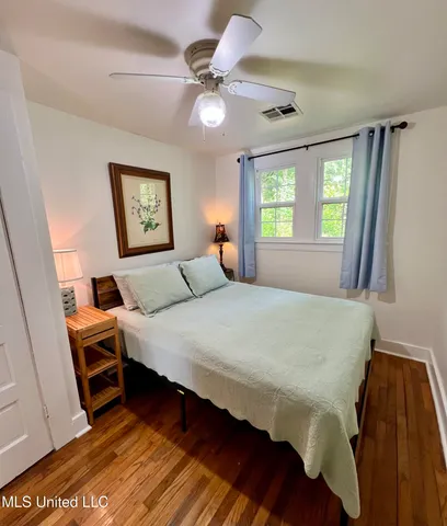 $1,800 | 436 State Street, Bay St. Louis, MS 39520