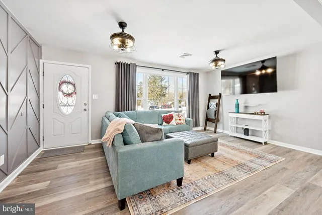 $299,000 | 8 Lancia Place, Lindenwold, NJ 08021