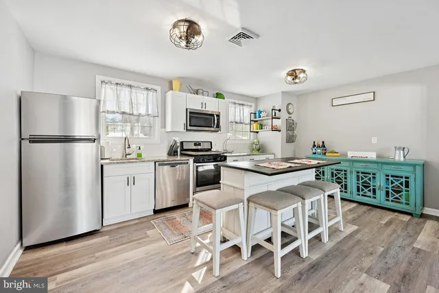 $299,000 | 8 Lancia Place, Lindenwold, NJ 08021