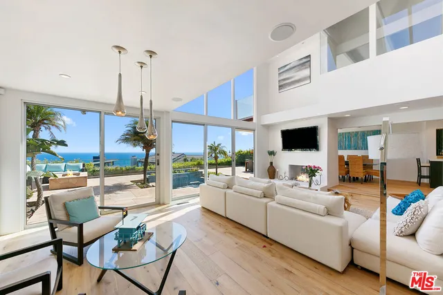 $5,300,000 | 31522 Broad Beach Road, Malibu, CA 90265