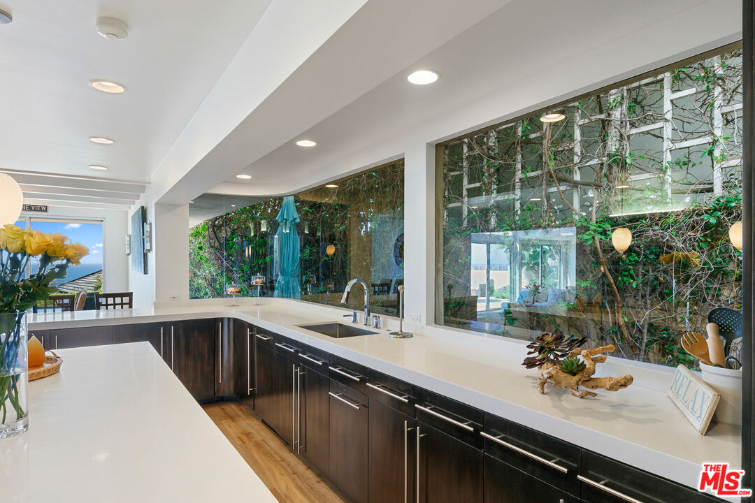 31522 Broad Beach Road Malibu, CA 90265 - Photo 19 of 48