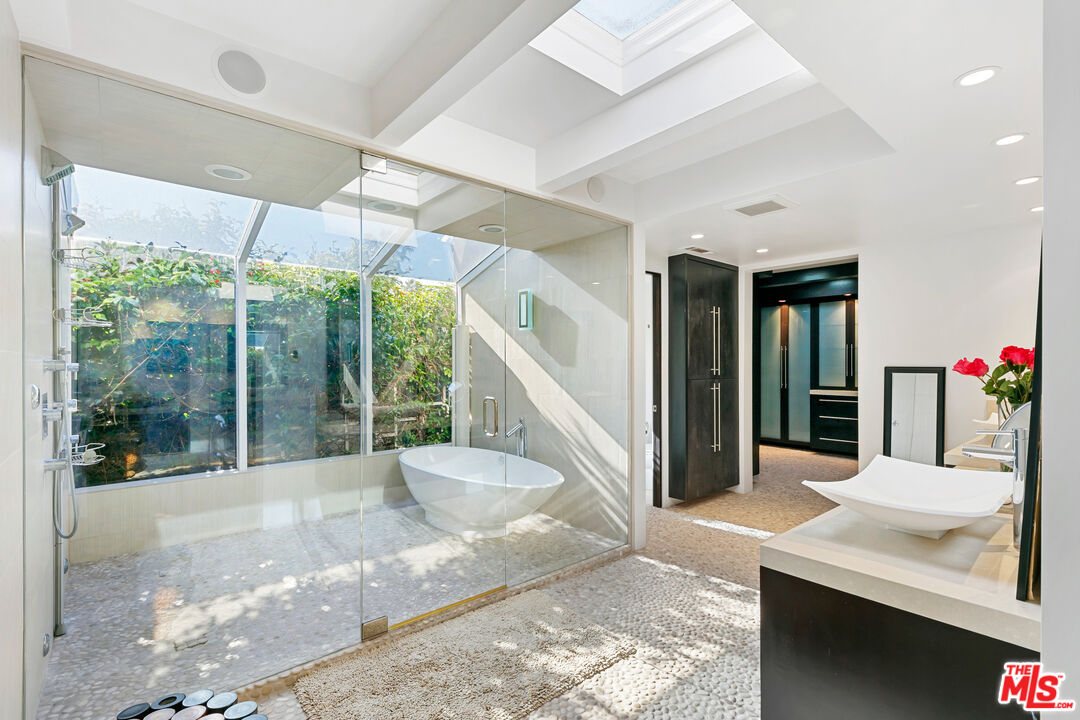 31522 Broad Beach Road Malibu, CA 90265 - Photo 31 of 48