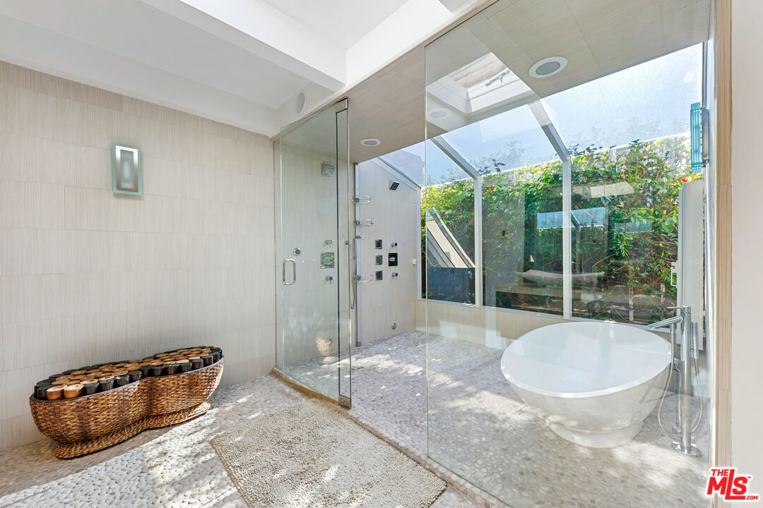 31522 Broad Beach Road Malibu, CA 90265 - Photo 32 of 48